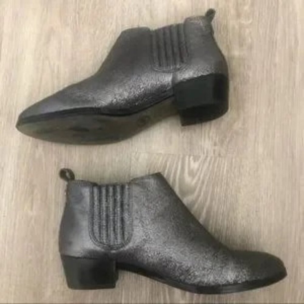 MICHAEL KORS Metallic Grey Ankle Boots Size 6.5